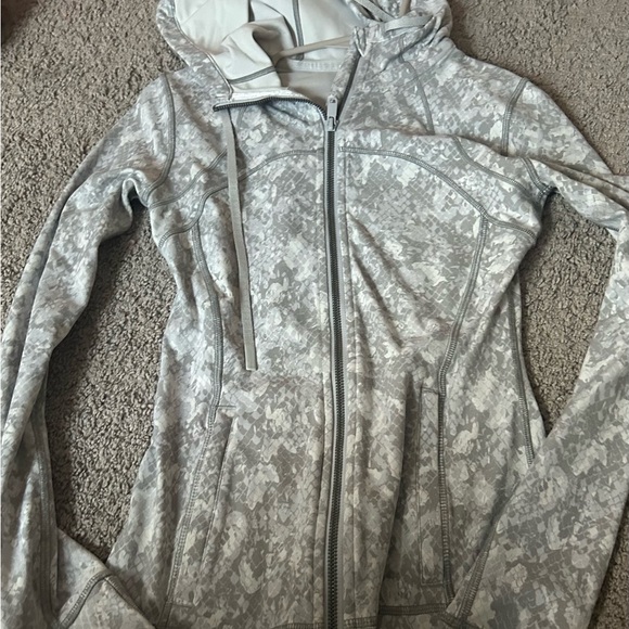 Lululemon Hooded Define Jacket *Nulu
Hideaway Camo Starlight Multi - Picture 2 of 2